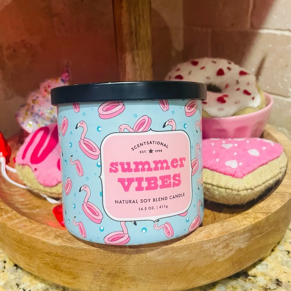 Scentsational Summer Vibes 2 wick Pink Flamingo soy candle Made in USA NWT